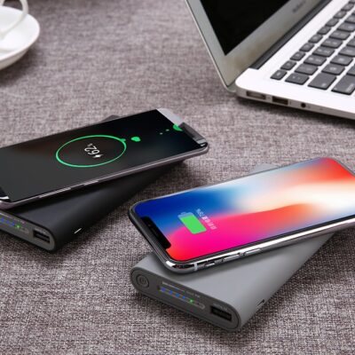 Three in one wireless charging treasure Universal mobile power large capacity charging treasure - Image 5